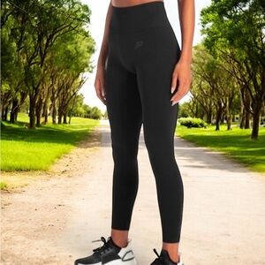 Pursue Fitness Adapt Seamless Leggings in Black Small